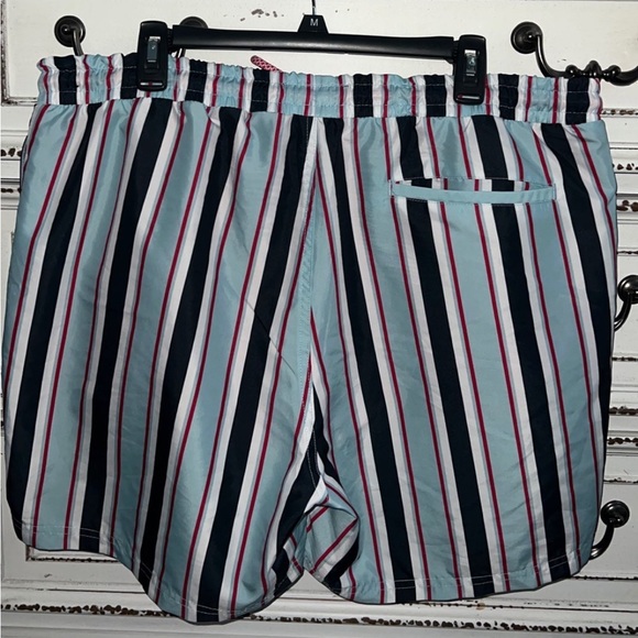 Like new 💙🤍 INC men’s XL swim trunks - Picture 10 of 12